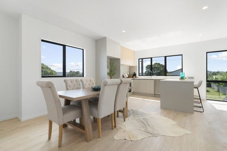 Photo of property in 14b River Road, Te Atatu Peninsula, Auckland, 0610