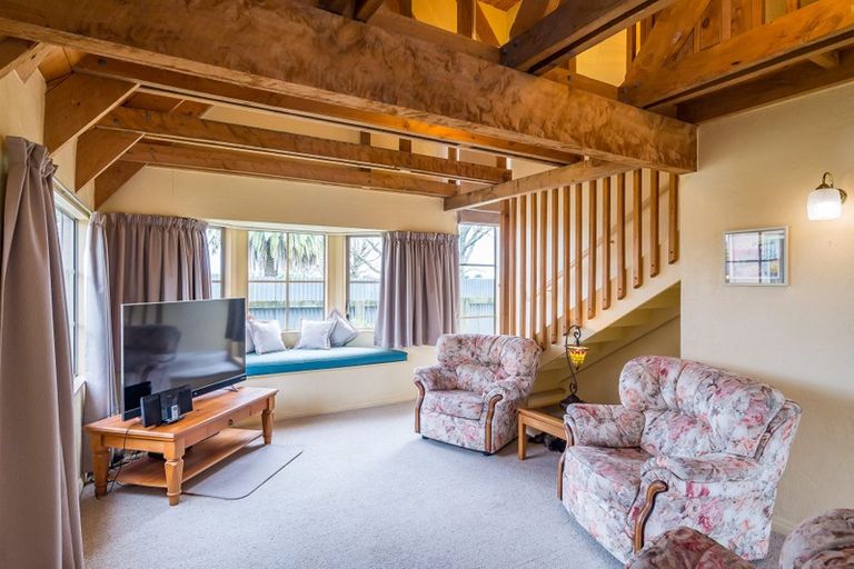 Photo of property in 8 Rosedale Place, Levin, 5510