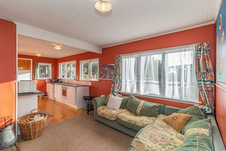 Photo of property in 619 Waitarere Beach Road, Waitarere Beach, Levin, 5510