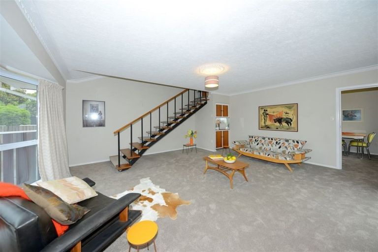 Photo of property in 2/107a Aorangi Road, Bryndwr, Christchurch, 8053