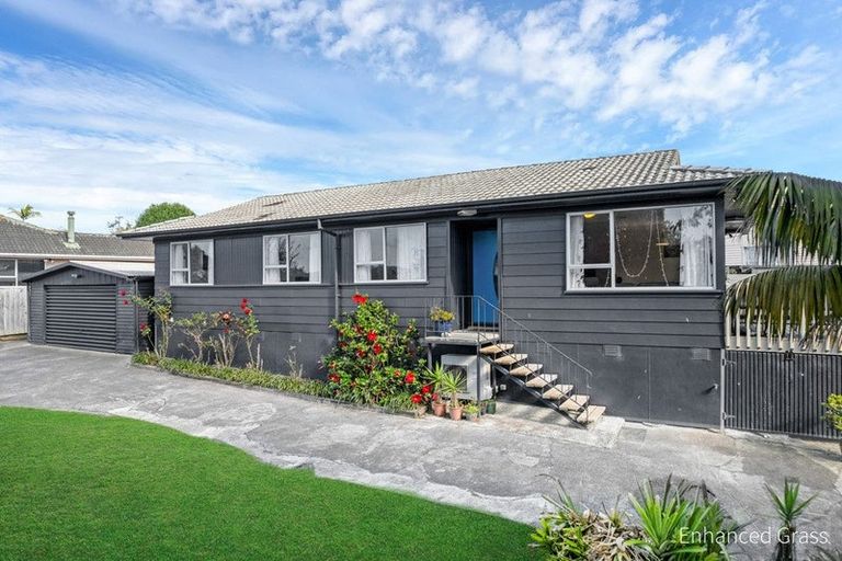 Photo of property in 42a Forest Hill Road, Henderson, Auckland, 0612