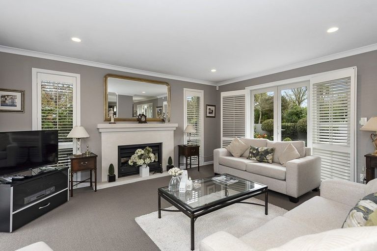 Photo of property in 25a Riverview Terrace, Fairfield, Hamilton, 3214