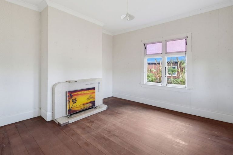 Photo of property in 10 Williams Street, Otane, 4202