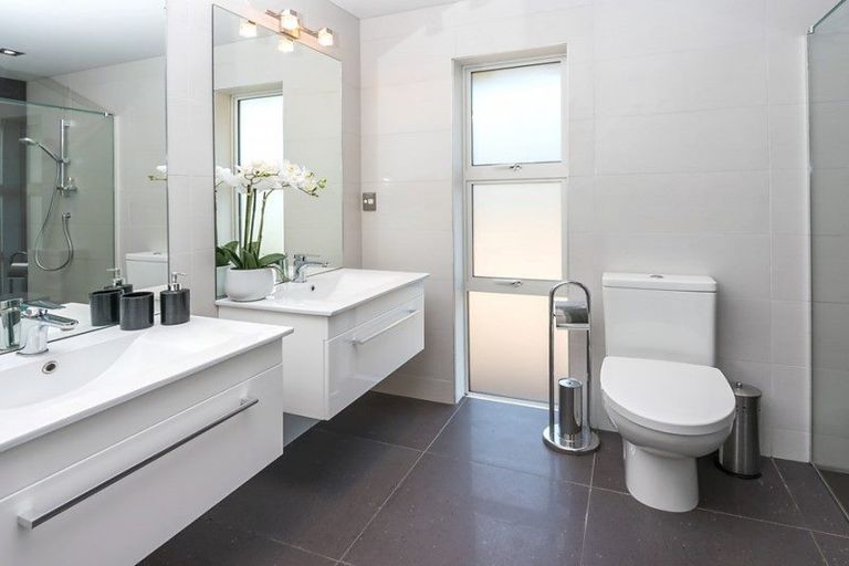 Photo of property in 497 Whitford Road, Whitford, Howick, 2571