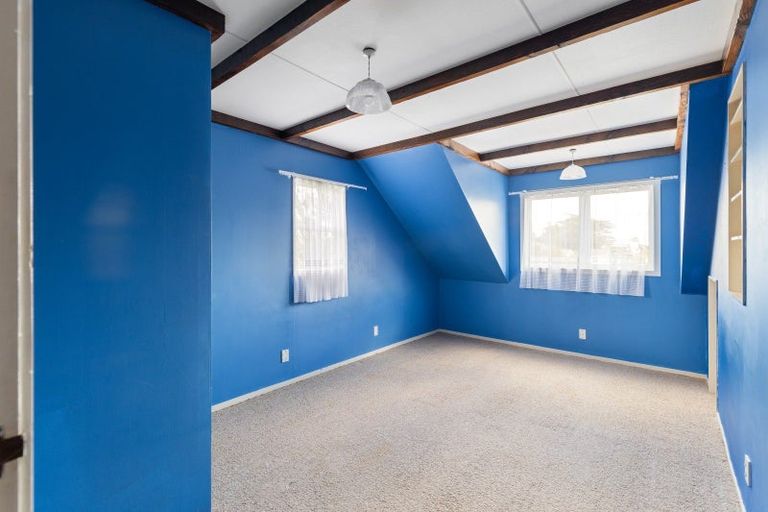 Photo of property in 22 Waitere Street, Marton, 4710