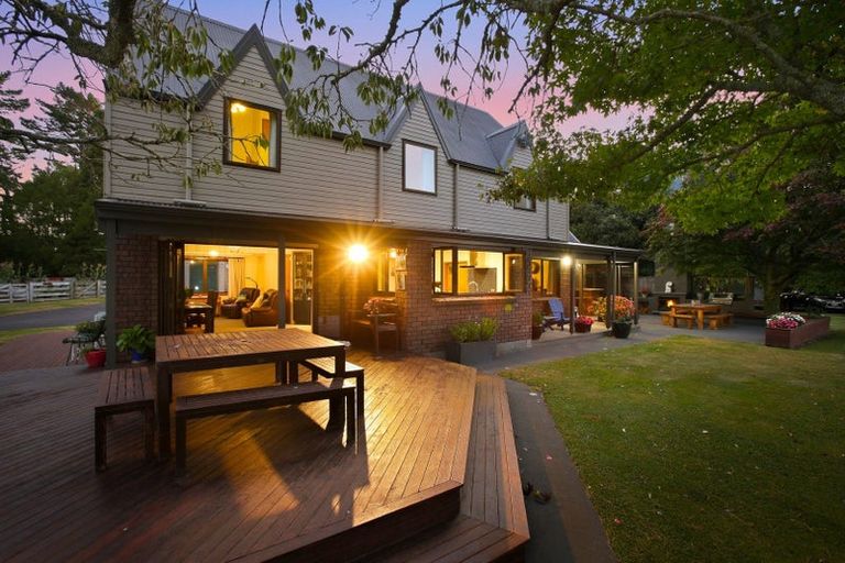 Photo of property in 17 Ridgewood Drive, Ridgewood, New Plymouth, 4371