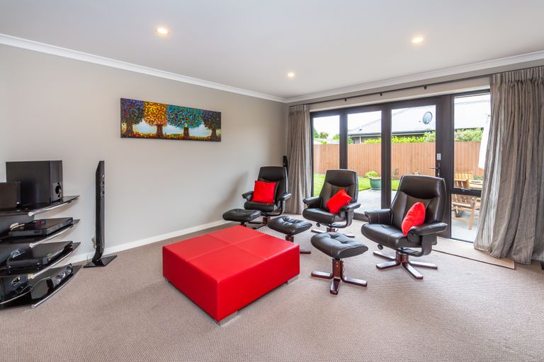 Photo of property in 39 Mariposa Crescent, Aidanfield, Christchurch, 8025