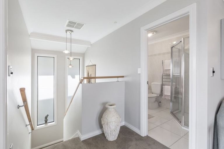 Photo of property in 52 Nautilus Drive, Gulf Harbour, Whangaparaoa, 0930