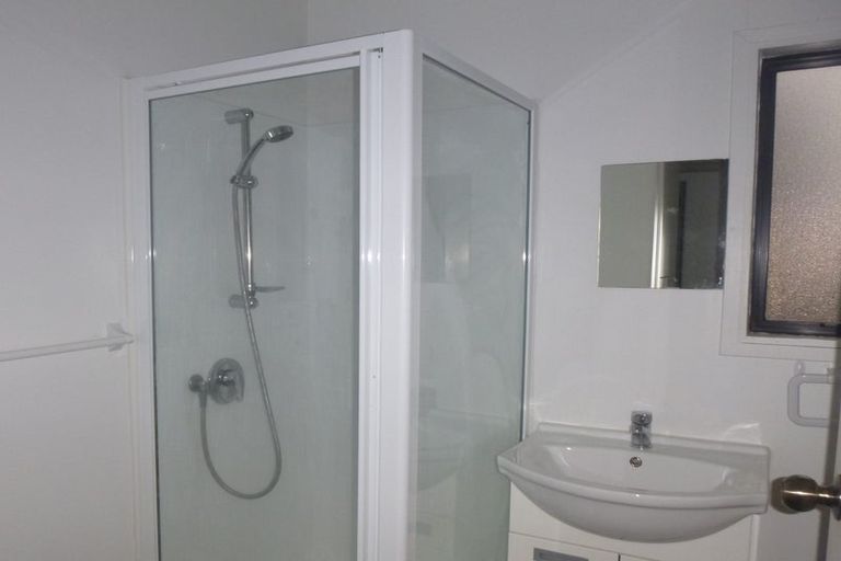 Photo of property in 40 Clyma Place, Massey, Auckland, 0614