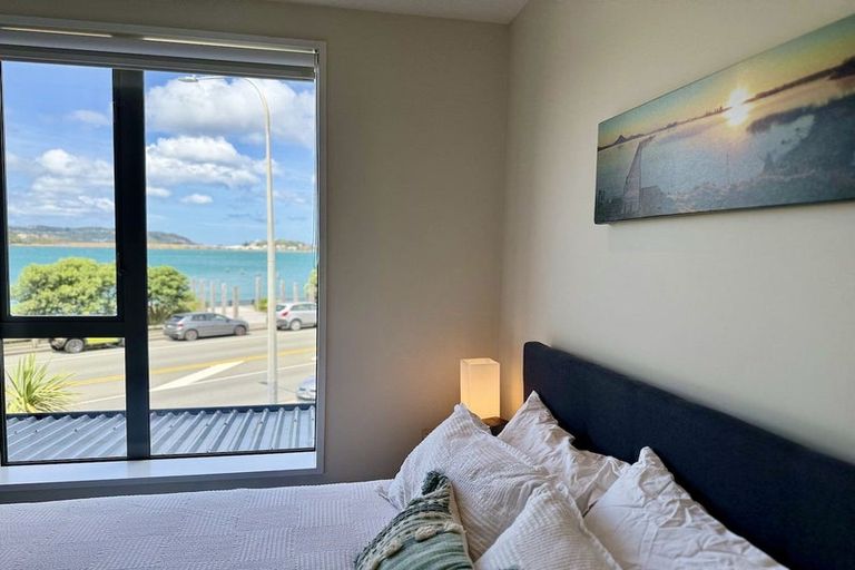 Photo of property in Patent 326 Apartments, 214s/326 Evans Bay Parade, Hataitai, Wellington, 6021