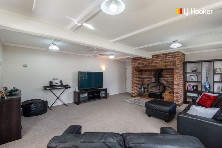 Photo of property in 15 Cherry Drive, Mosgiel, 9024