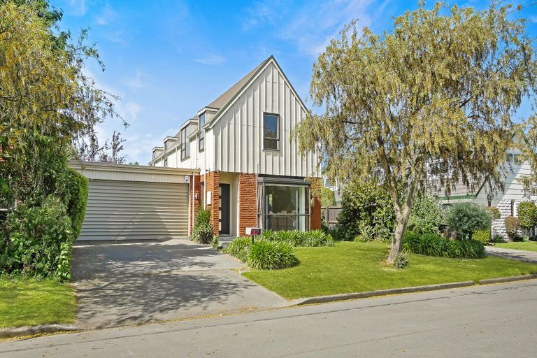 Photo of property in 3 Rubens Place, Burnside, Christchurch, 8053