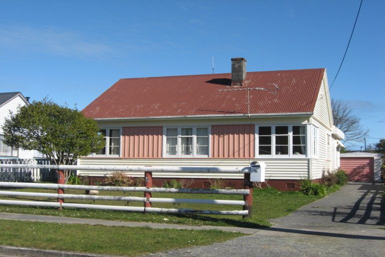 Photo of property in 58 Monro Street, Cobden, Greymouth, 7802