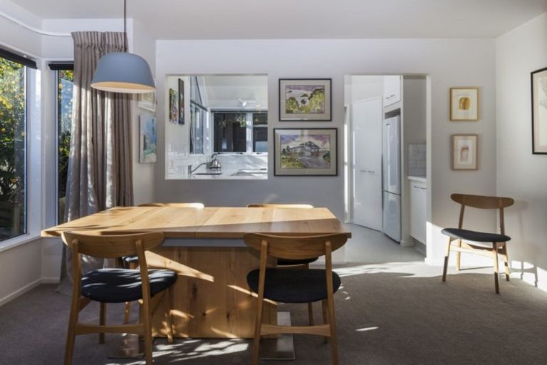 Photo of property in 8 Rhodesvale Terrace, Cashmere, Christchurch, 8022