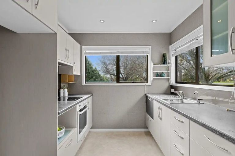 Photo of property in 4 Eliot Place, Leamington, Cambridge, 3432