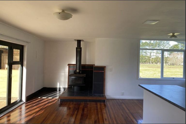 Photo of property in 98a Matua Road, Huapai, Kumeu, 0810