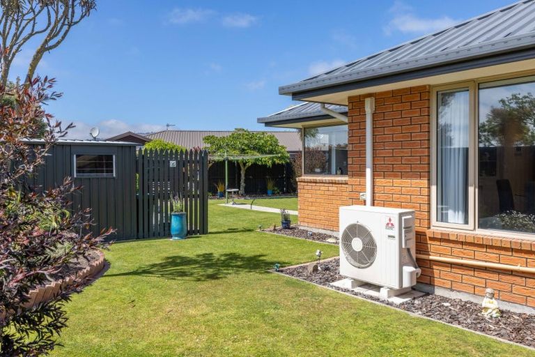 Photo of property in 5 Thistledown Place, Woolston, Christchurch, 8062