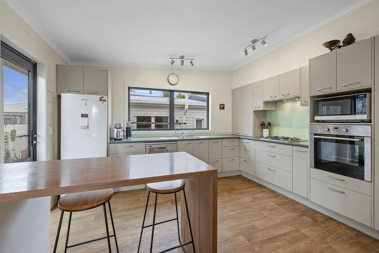 Photo of property in 2a Atkinson Street, Waitara, 4320