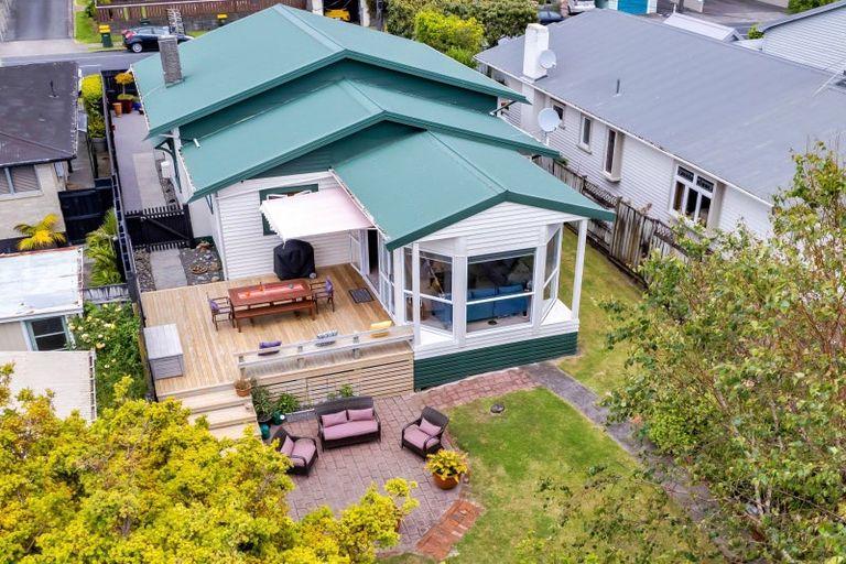 Photo of property in 121 Lemon Street, New Plymouth, 4312