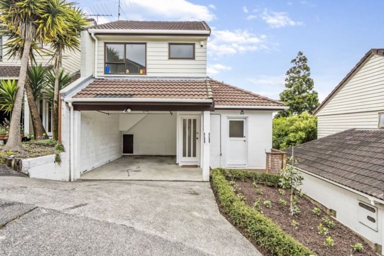 Photo of property in 4/59 Rangatira Road, Beach Haven, Auckland, 0626