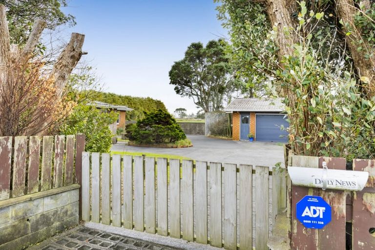 Photo of property in 15 Kahui Road, Rahotu, Opunake, 4684