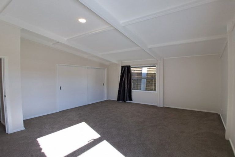 Photo of property in 64/62 Seaview Road, Marfell, New Plymouth, 4310