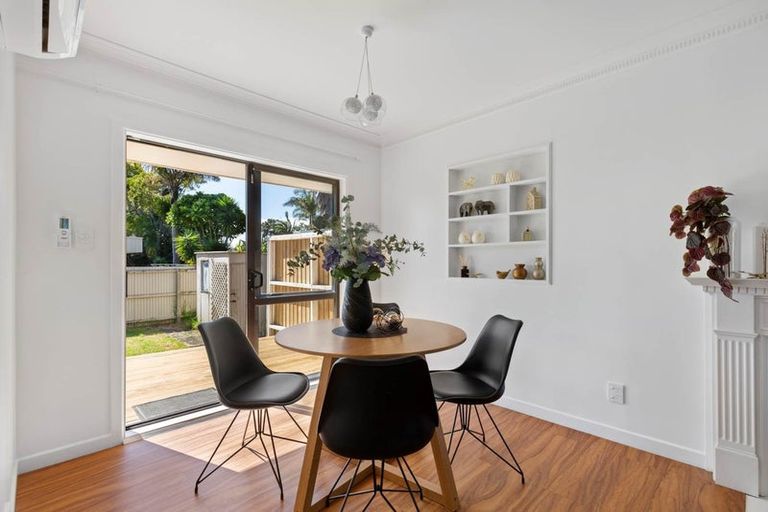 Photo of property in 358b Great South Road, Opaheke, Papakura, 2113