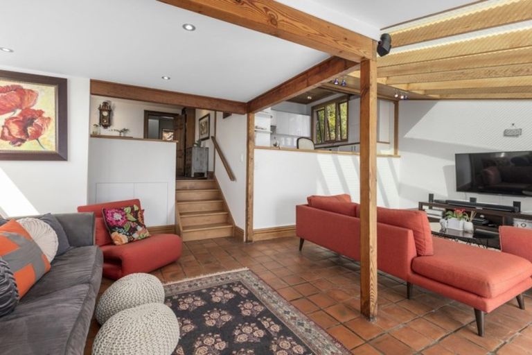 Photo of property in 64 Ferry Road, Days Bay, Lower Hutt, 5013