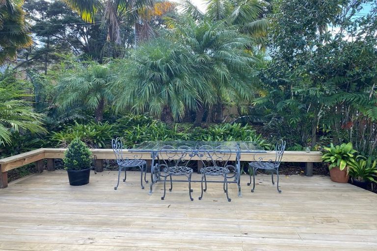 Photo of property in 23 Hogans Road, Glenfield, Auckland, 0629