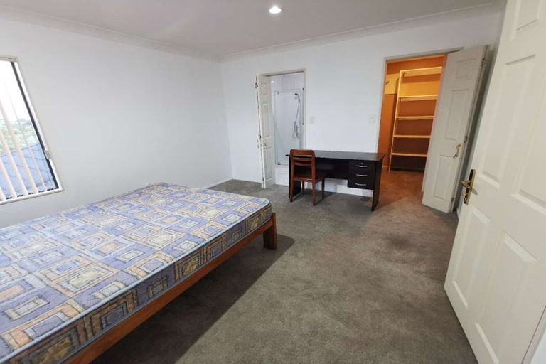 Photo of property in 20 Killybegs Drive, Pinehill, Auckland, 0632