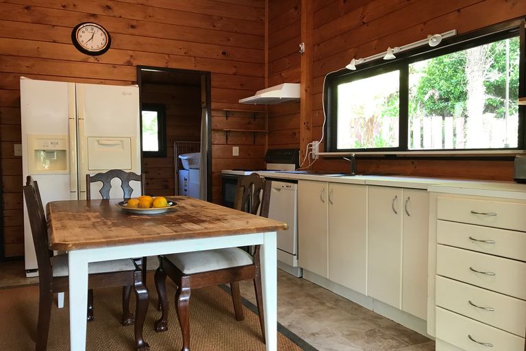 Photo of property in 15 Tombleson Road, Lake Rotoma, Rotorua, 3074