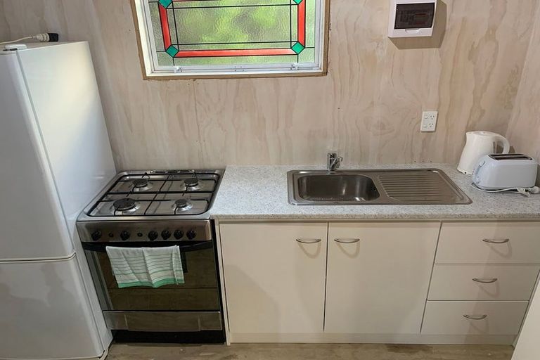 Photo of property in 1665 Matapouri Road, Matapouri, Whangarei, 0173