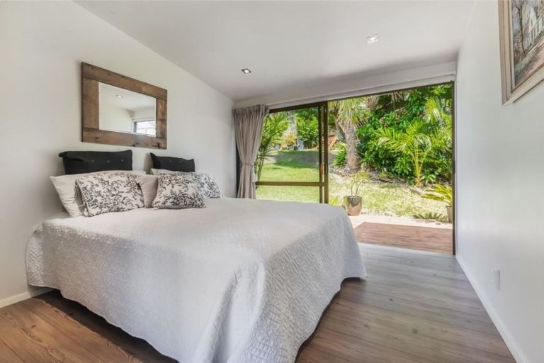 Photo of property in 6 Ponui Place, Mairangi Bay, Auckland, 0630