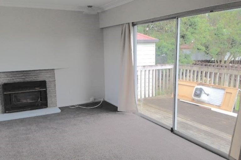 Photo of property in 20 Ronald Place, Manurewa, Auckland, 2102