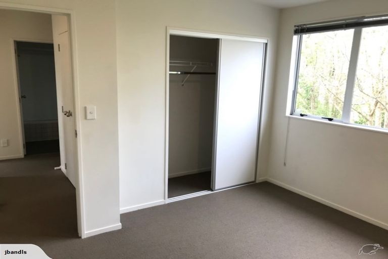 Photo of property in 32 Albionvale Road, Glen Eden, Auckland, 0602