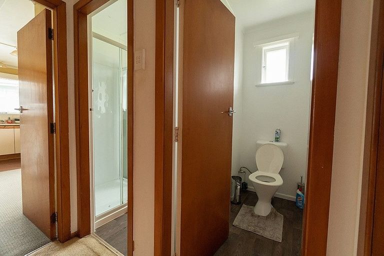 Photo of property in 10 Clearmont Crescent, Blagdon, New Plymouth, 4310