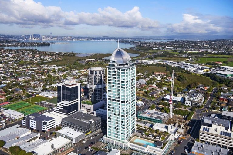 Photo of property in Sentinel Apartments, 2703/3 Northcroft Street, Takapuna, Auckland, 0622