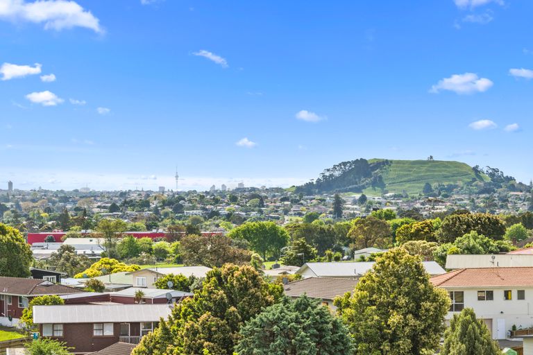 Photo of property in 1/44 Marriott Road, Pakuranga, Auckland, 2010