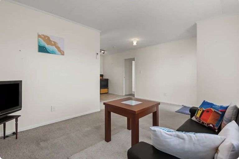 Photo of property in 3 Ruanui Street, Himatangi Beach, Foxton, 4891