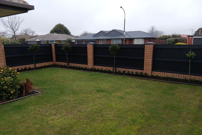 Photo of property in 1/21 Kintyre Drive, Broomfield, Christchurch, 8042