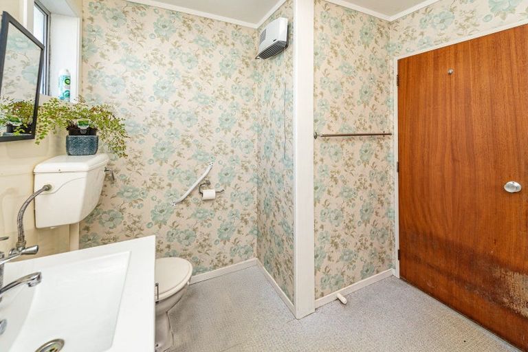 Photo of property in 2/234 Heads Road, Gonville, Whanganui, 4501