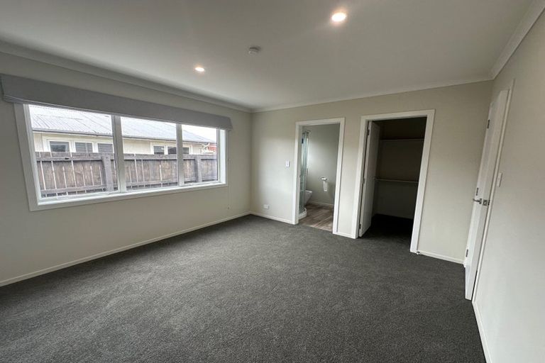 Photo of property in 19 Victoria Street, Carterton, 5713