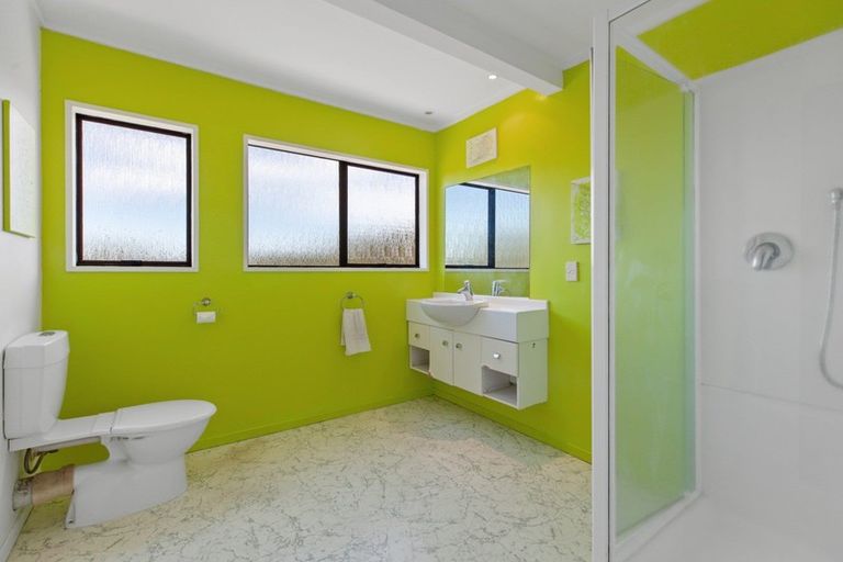 Photo of property in 1238 Papamoa Beach Road, Papamoa Beach, Papamoa, 3118