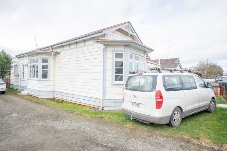 Photo of property in 21 Bourke Street, Palmerston North, 4410