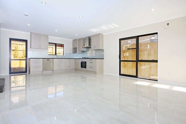 Photo of property in 6 Goyal Lane, Pakuranga, Auckland, 2010