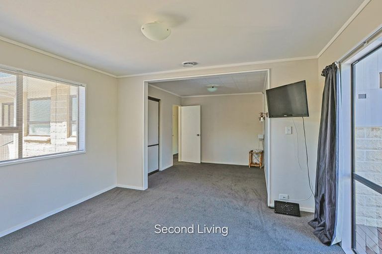 Photo of property in 11a Campbell Street, Havelock North, 4130
