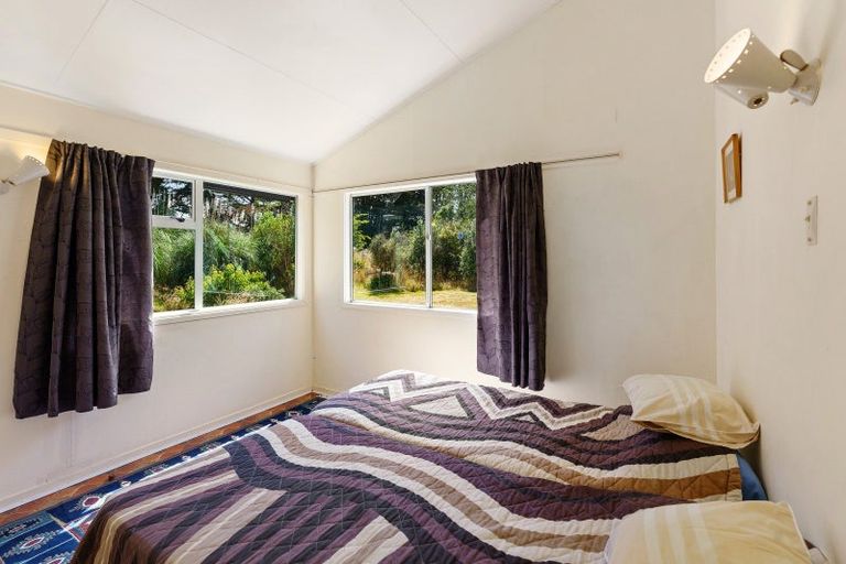 Photo of property in 69 Sims Road, Te Horo Beach, Otaki, 5581