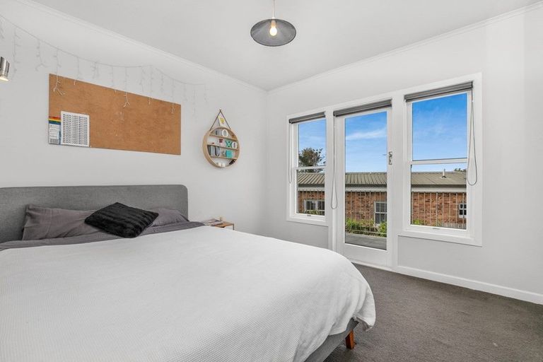 Photo of property in 10 Currey Crescent, Milford, Auckland, 0620