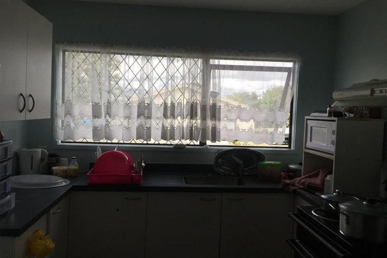 Photo of property in 4/35 Trimdon Street, Randwick Park, Auckland, 2105