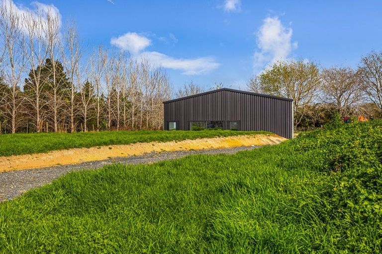 Photo of property in 166h Postman Road, Dairy Flat, 0794